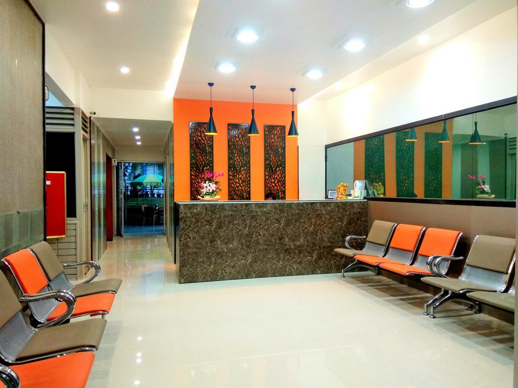 Hotel Raviraj Pune Zewnętrze zdjęcie