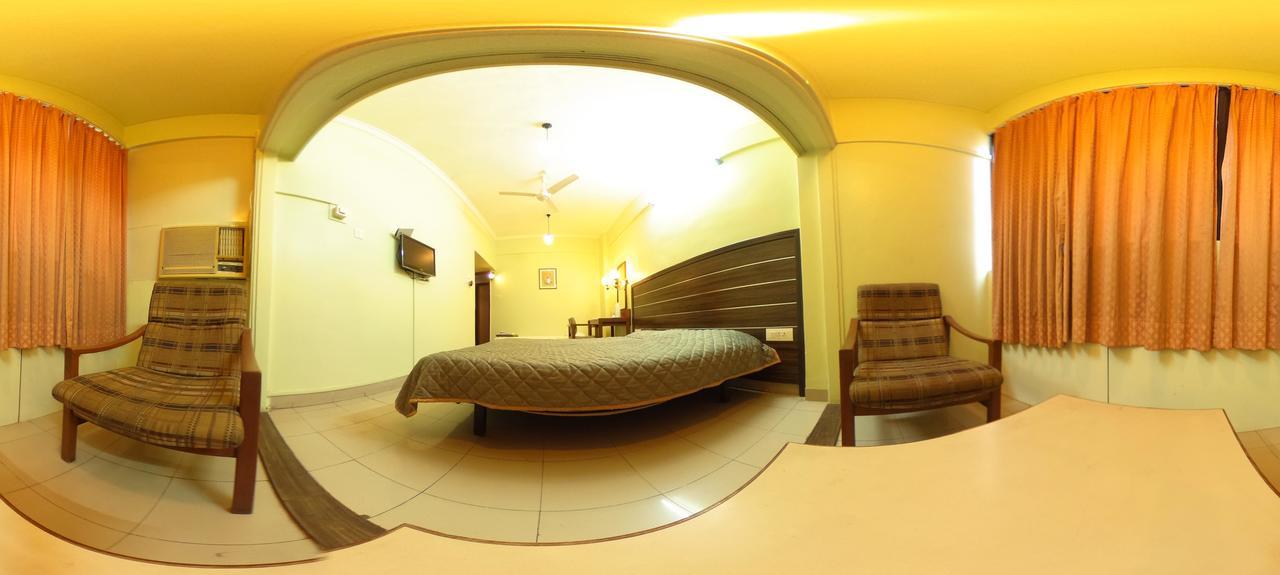 Hotel Raviraj Pune Zewnętrze zdjęcie