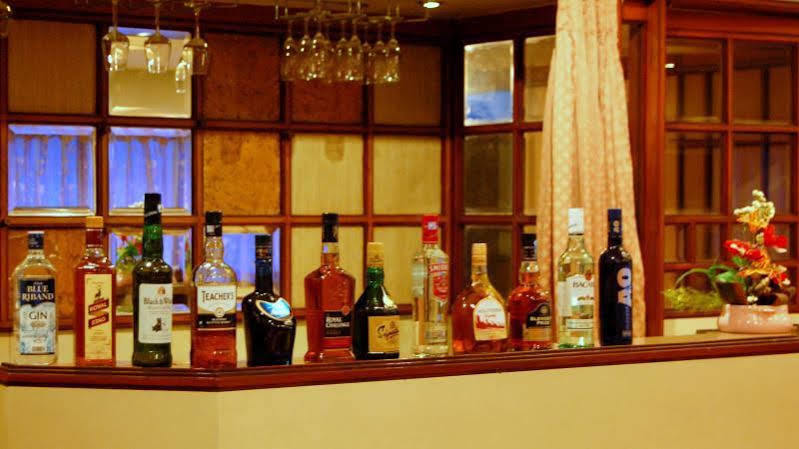 Hotel Raviraj Pune Zewnętrze zdjęcie